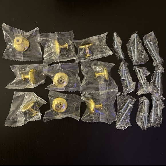 Cabinet knobs / Drawer pulls (9 ct) - Picture 7 of 7